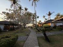 Main walk from front entrance to pool/restaurant