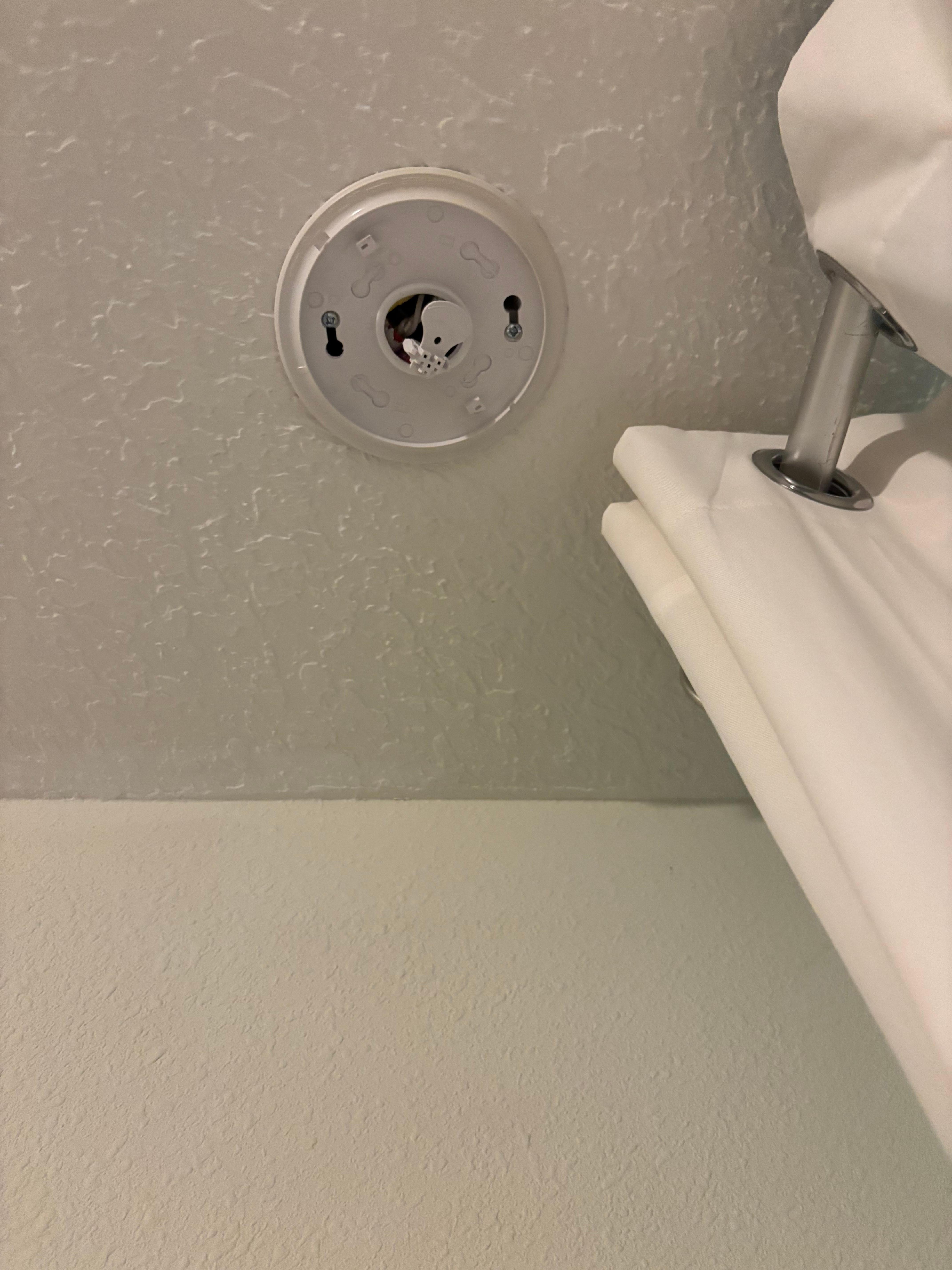 Missing fire alarm in master bedroom 