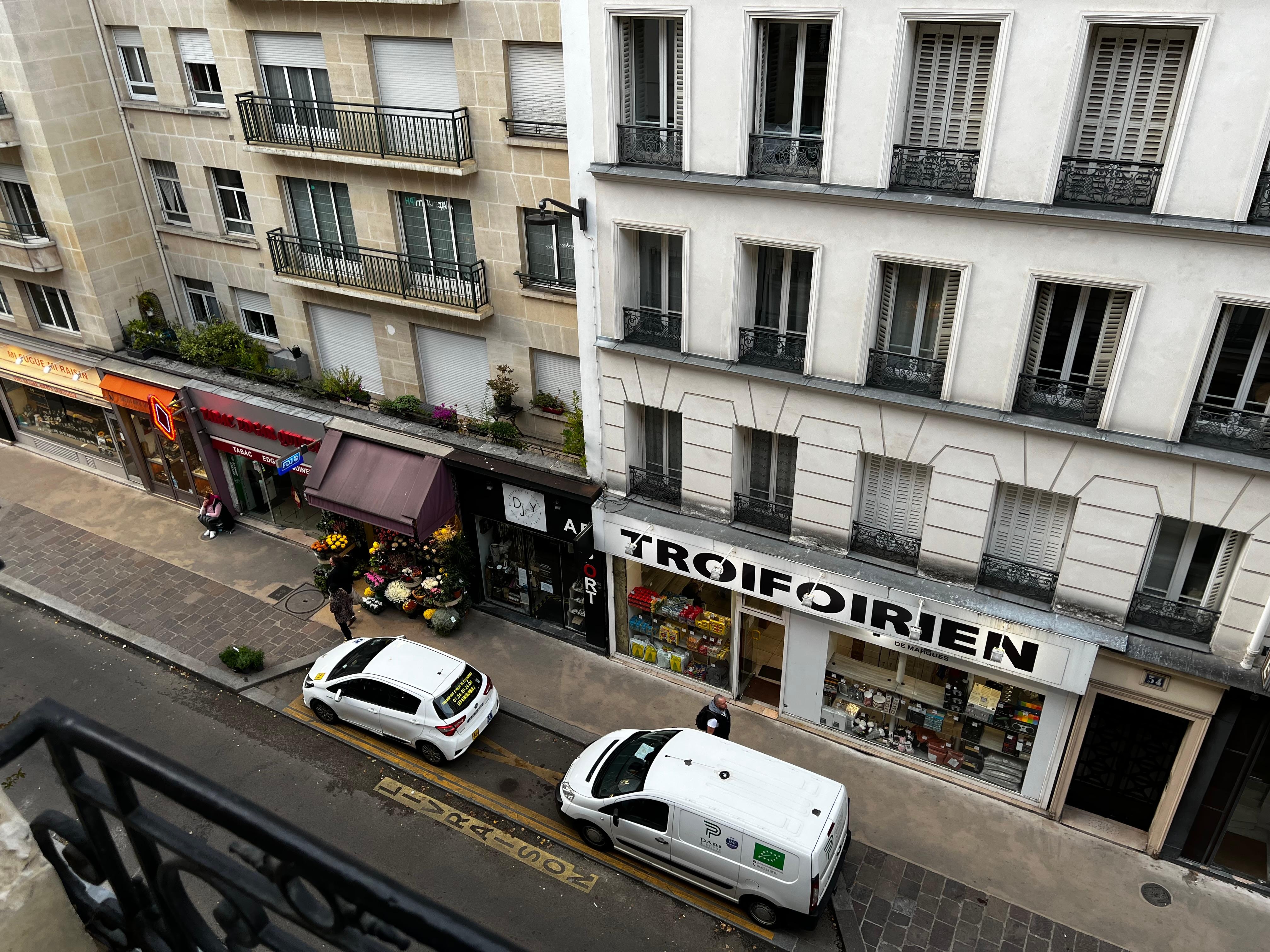 部屋からの景色。駅も近かったですが騒がしくなくてよかった