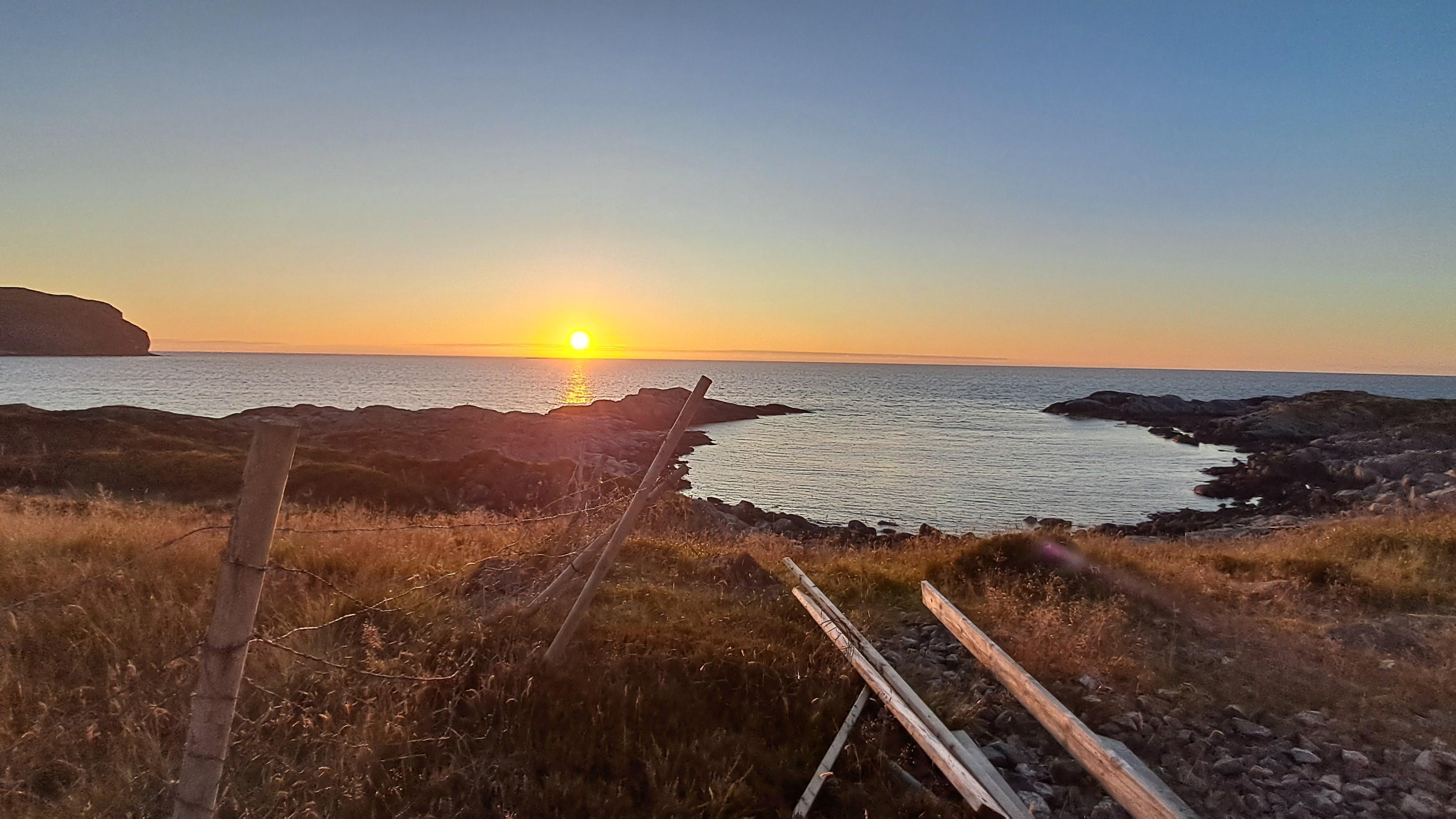 Solnedgang fra terrassen. 