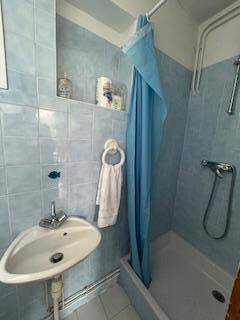 i hit my head on the sink every time i sat on the toilet 