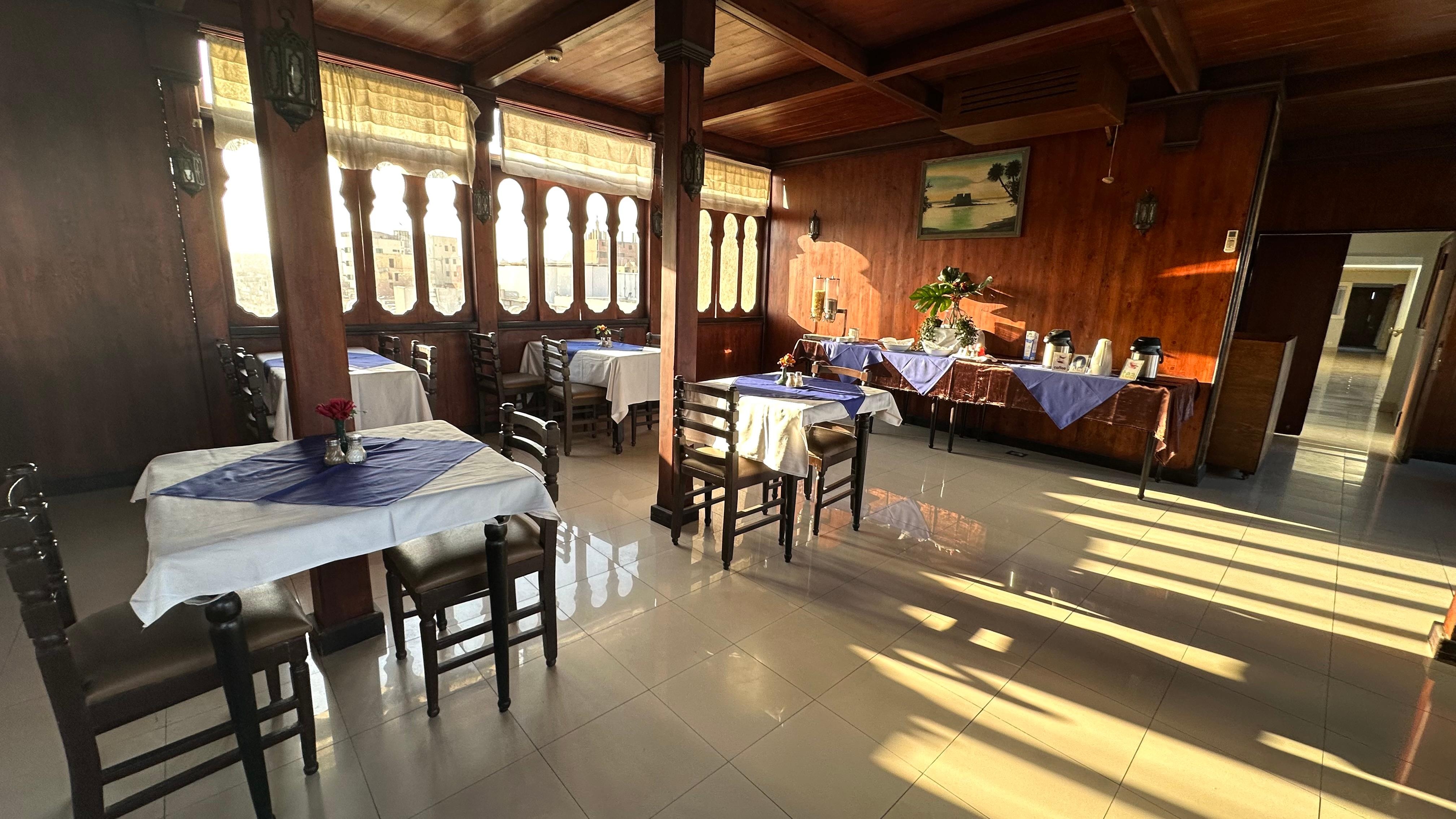 We ate breakfast here