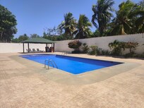 Comoda piscina para relajar