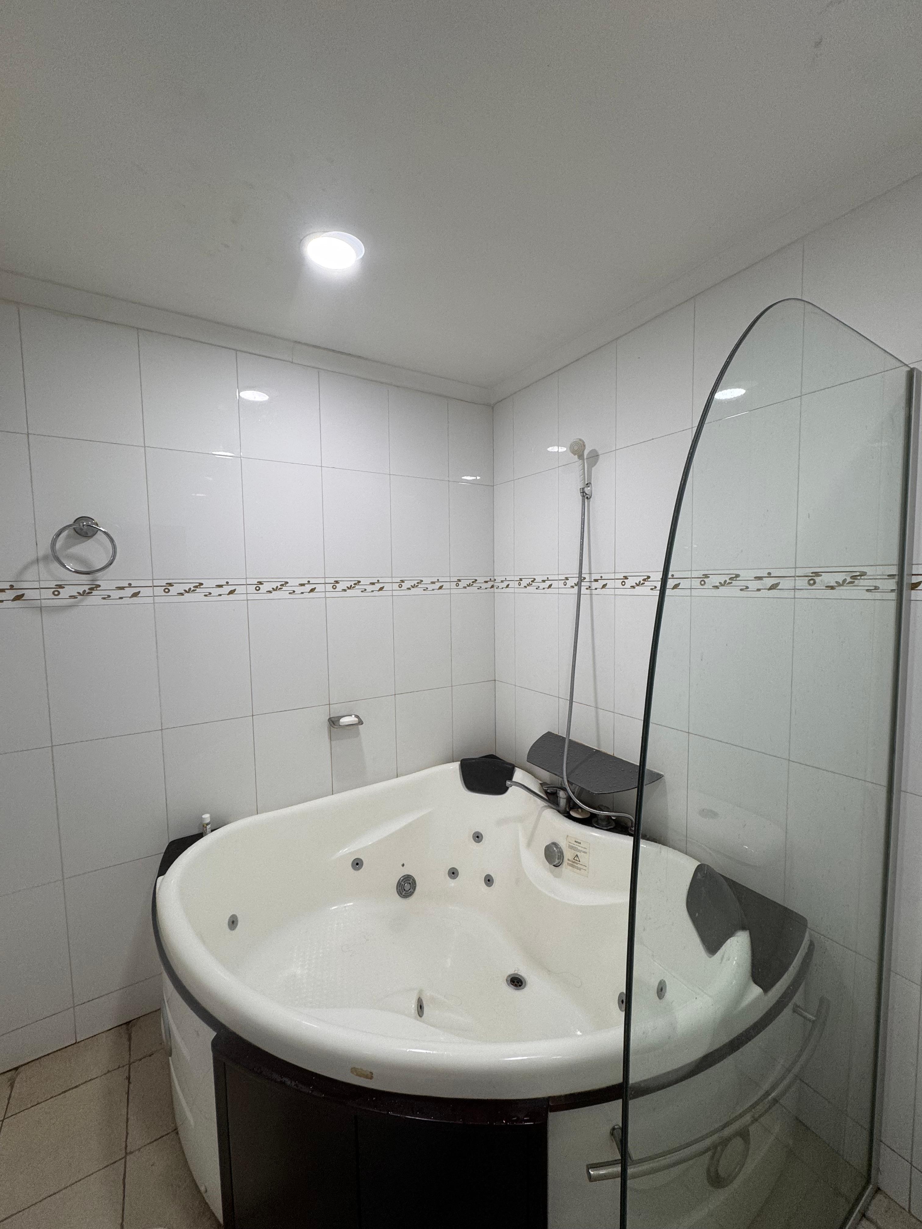 Worst bathroom in any hotel or motel ever.