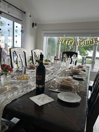 Dining table is perfect for a dinner party!