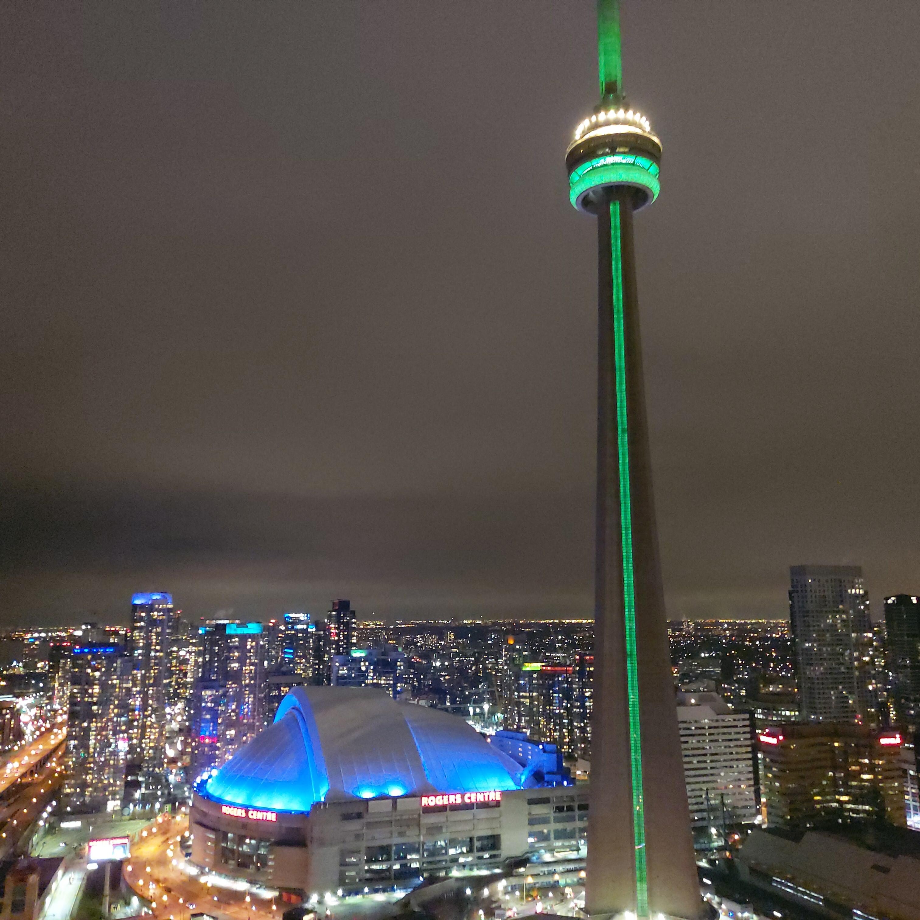 CN Tower Facing, Parking, King Bed en Toronto, hoteles en Toronto