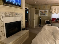 Electric outlets can not charge everything (AirPods, watch and cell ) sparked the outlet
