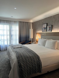 Room with king-sized bed