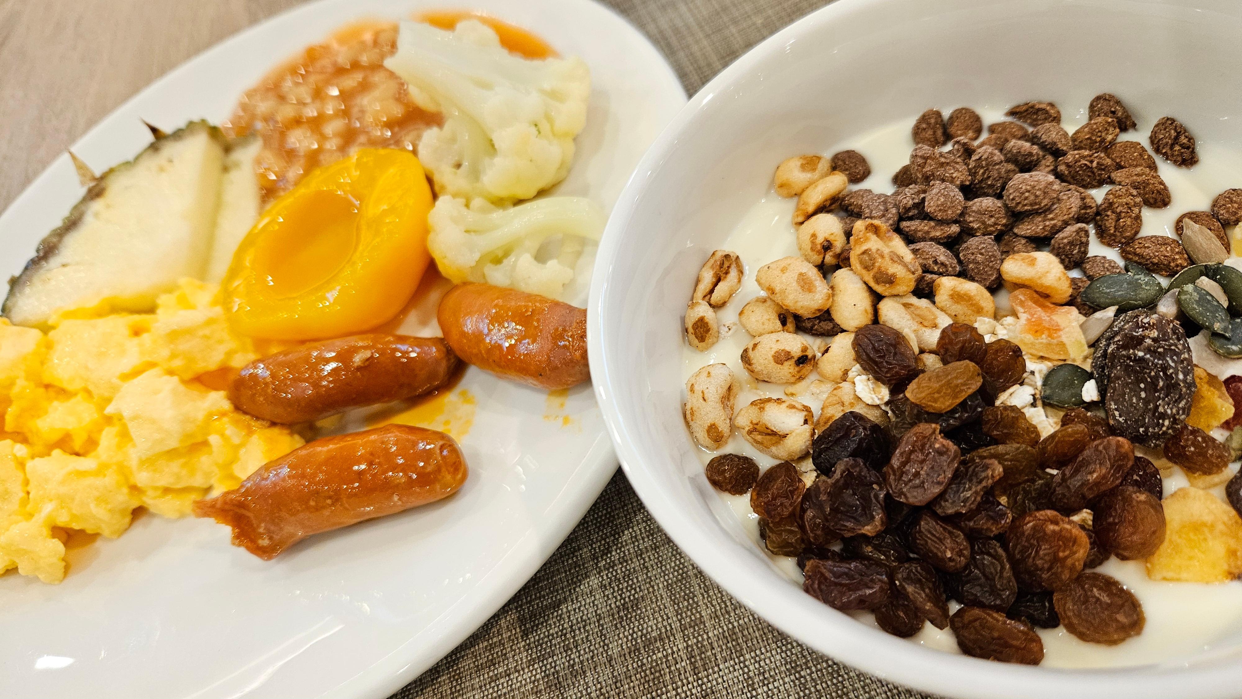 Breakfast: good selection of fruits and cereals
