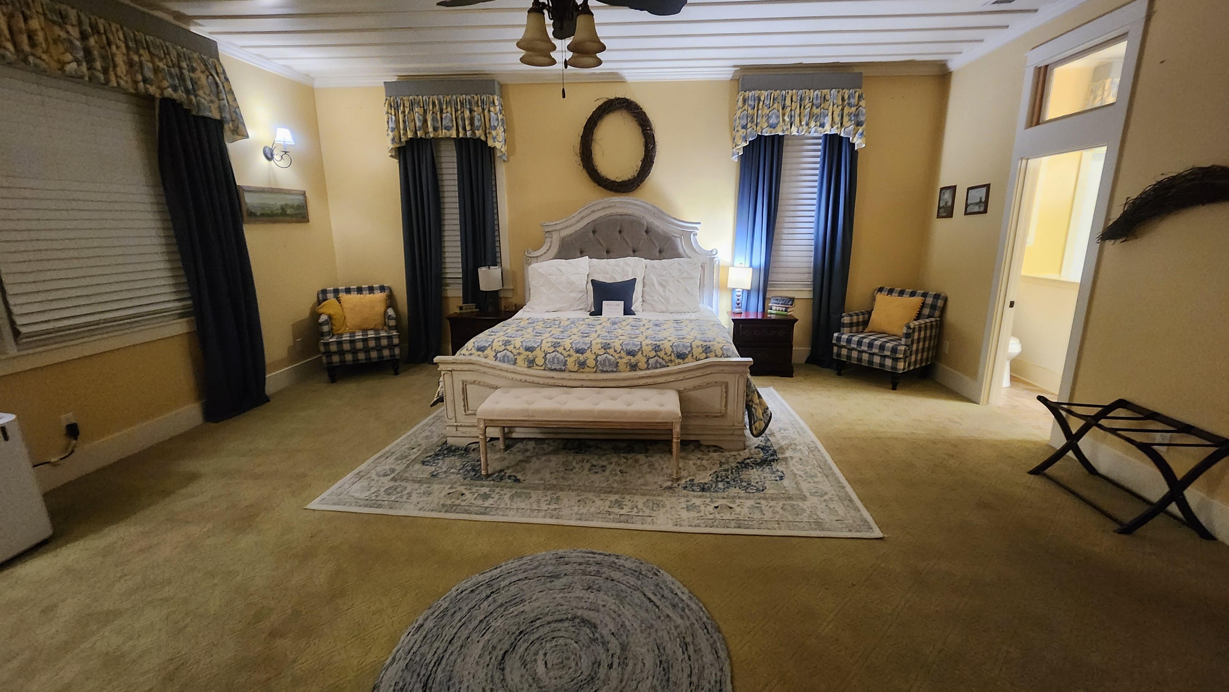 Looking into the room from private entrance 