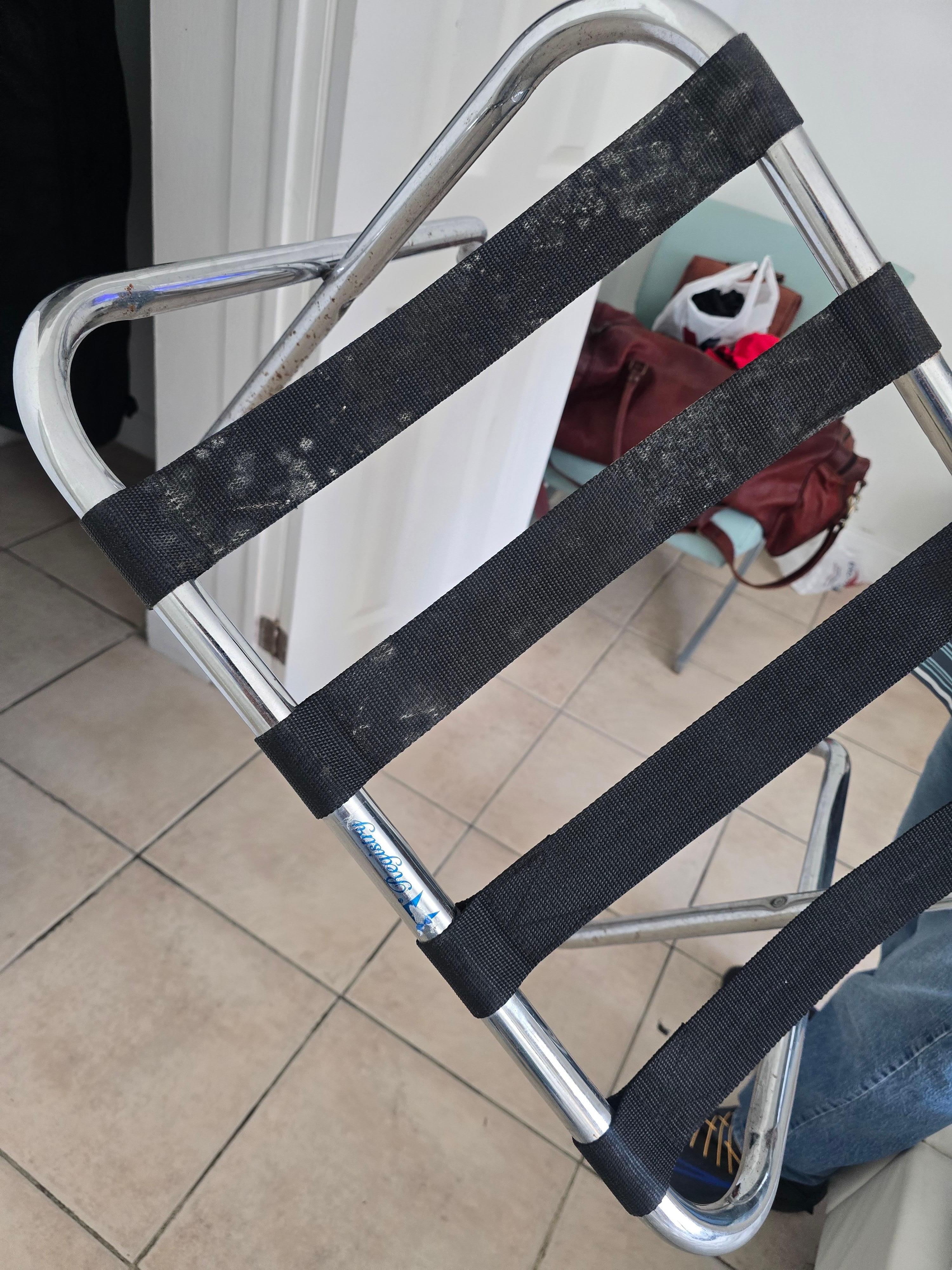 Mold on luggage rack