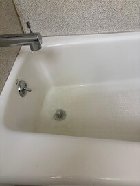 Dirty tub