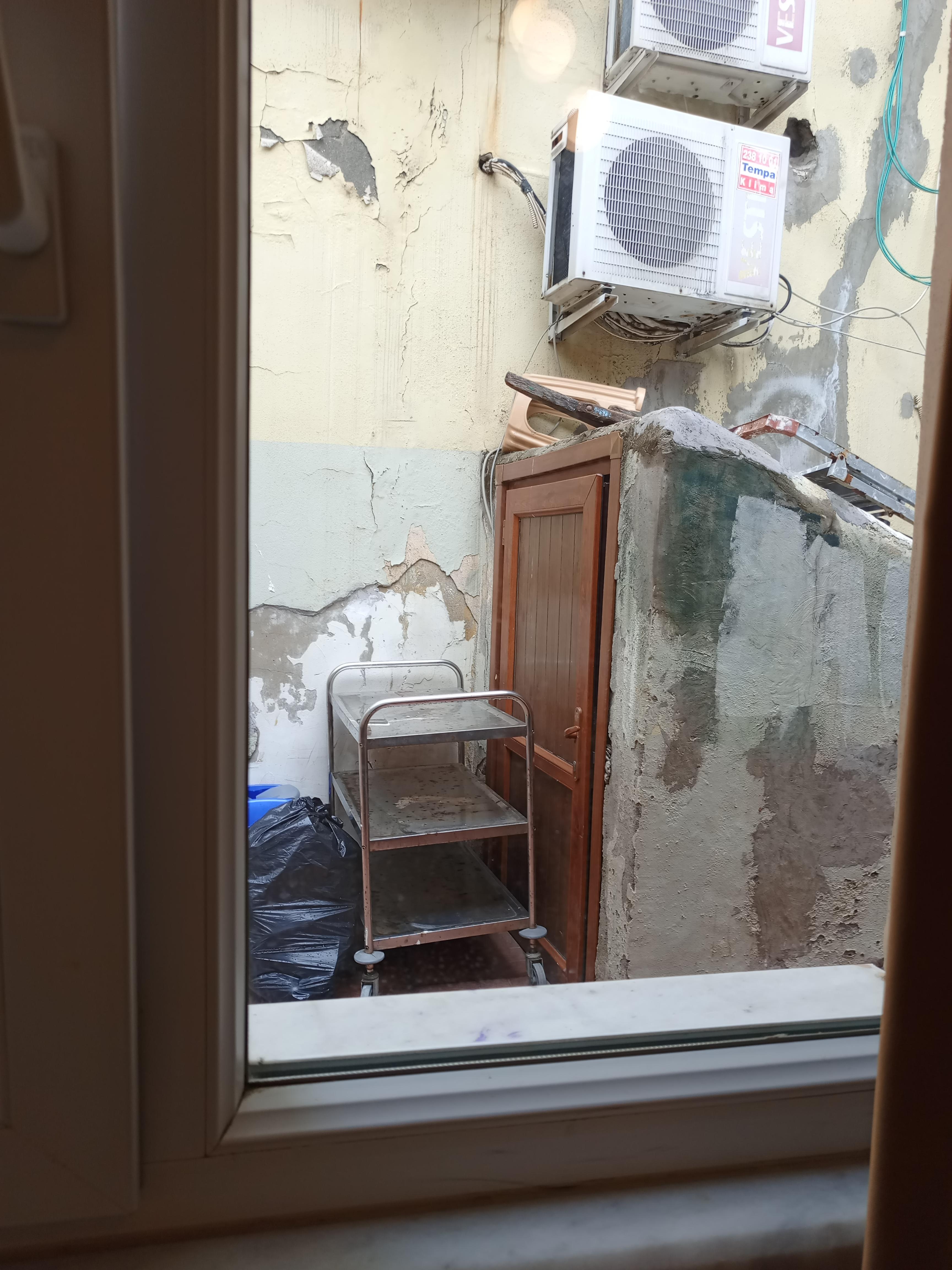 Odamızın penceresinden. 