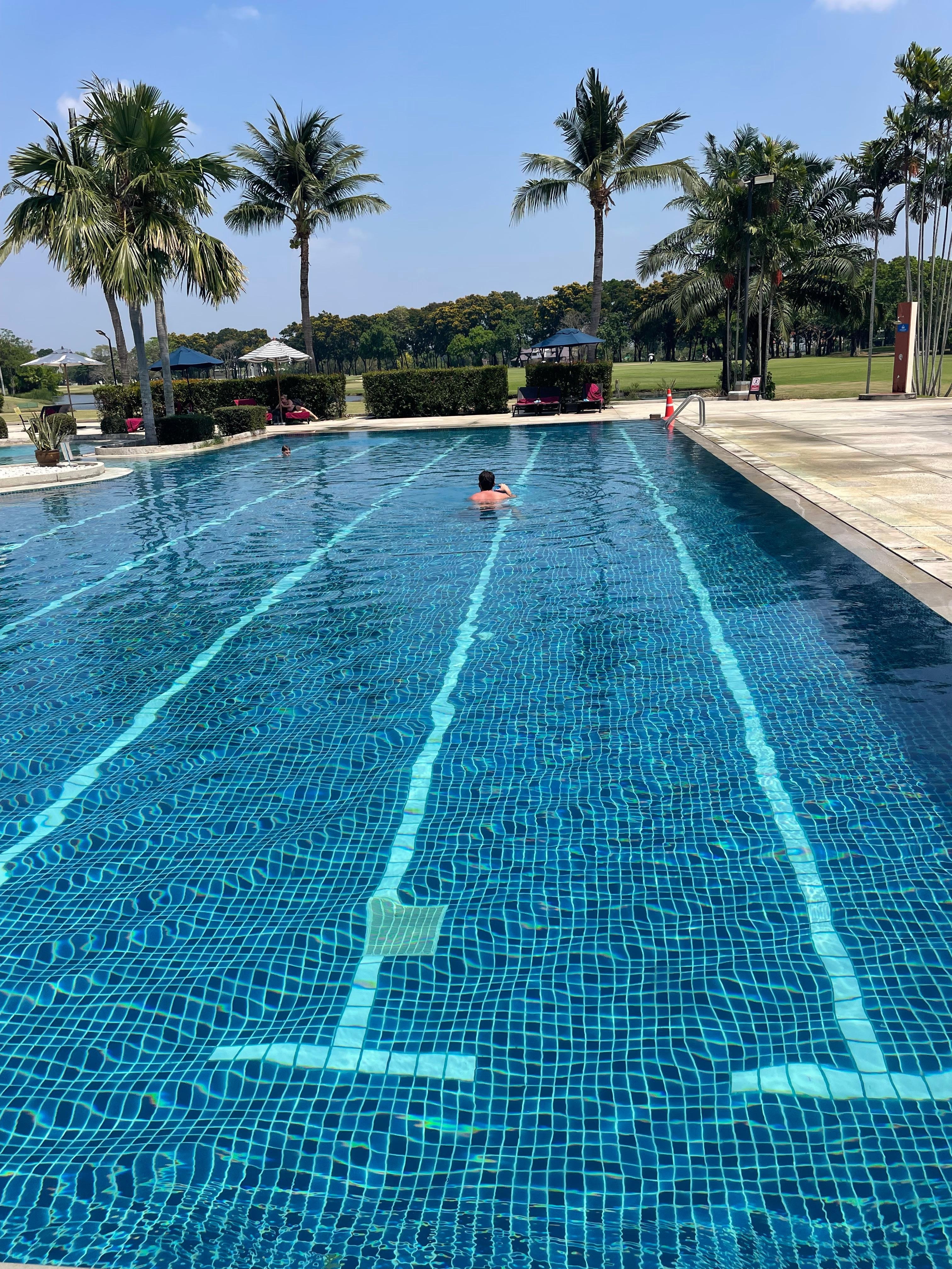 Pool training area (connected to a beautiful leisure pool too)