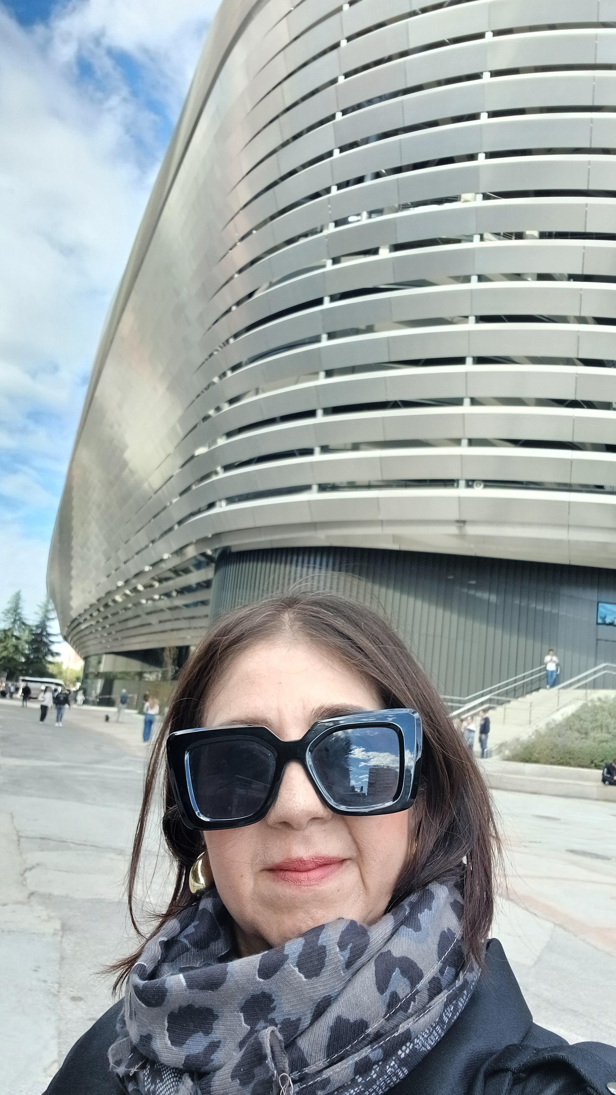 Serca esta el estadio sanbernabeu llegas caminando 