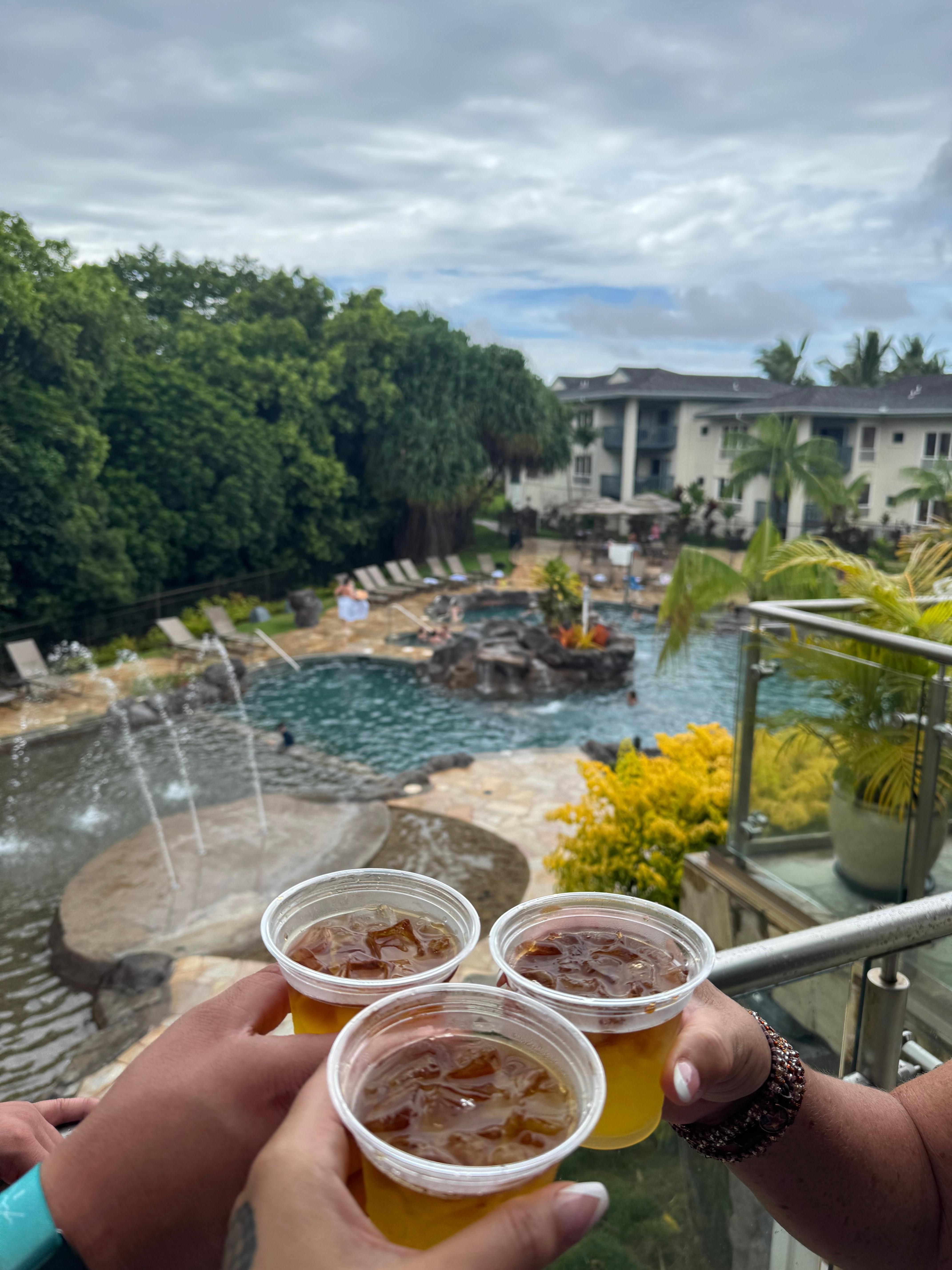 Cocktails and live music by the pool