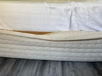 The bed in bad condition