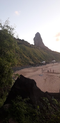 Dedo de Deus no por do sol