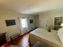 Suzy room