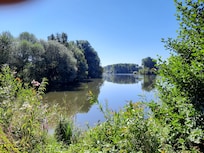 Lage vor dem Hotel