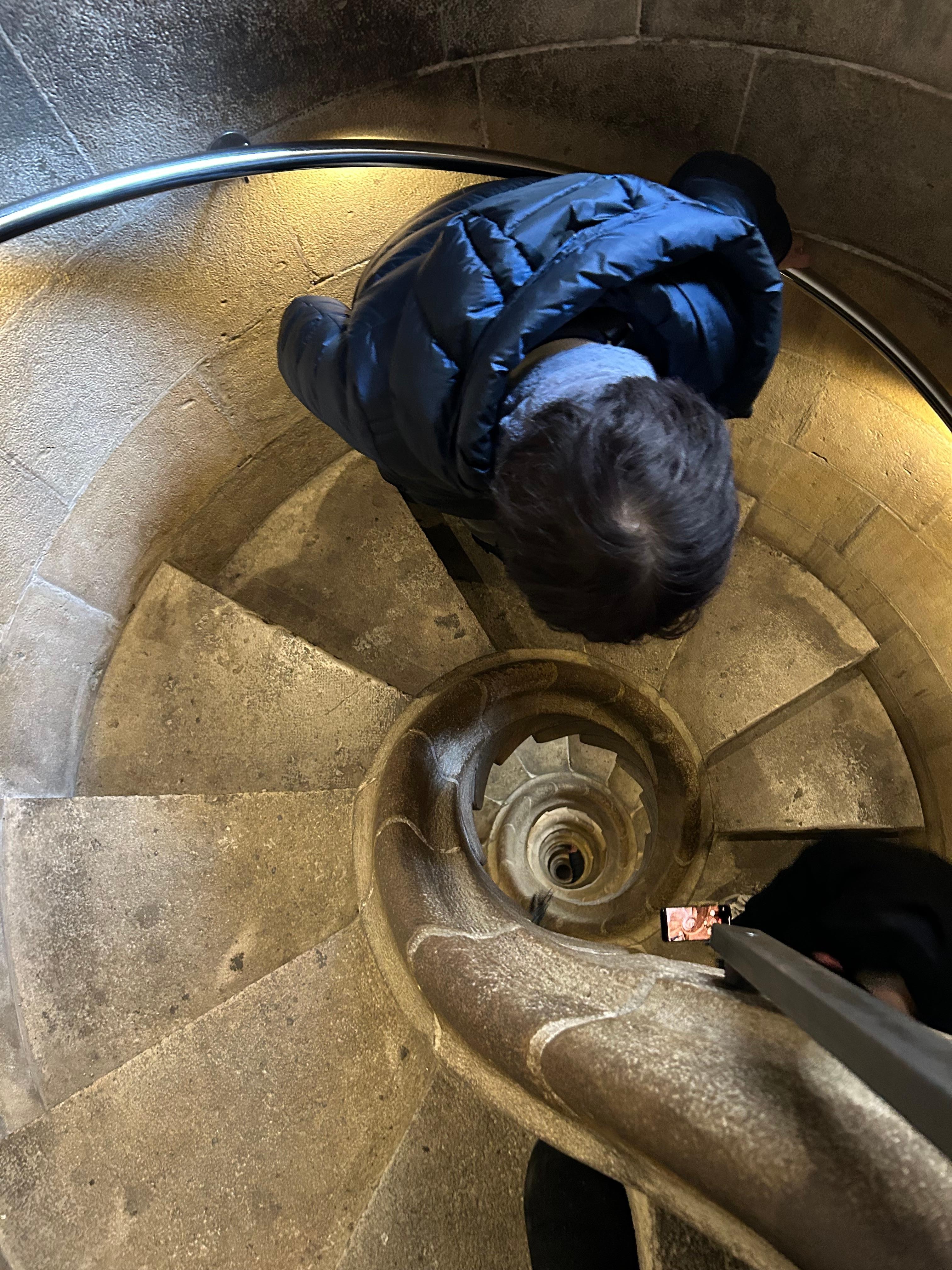 サグラダファミリア　“カタツムリの階段”