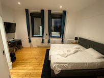 Kamer: mooi en netjes, en een goed bed, meer heb je niet nodig