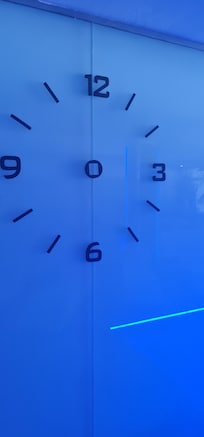 Badstu klokke mangler visere