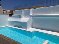 Rooftop pool