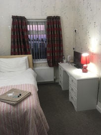 Comfortable single sea view room