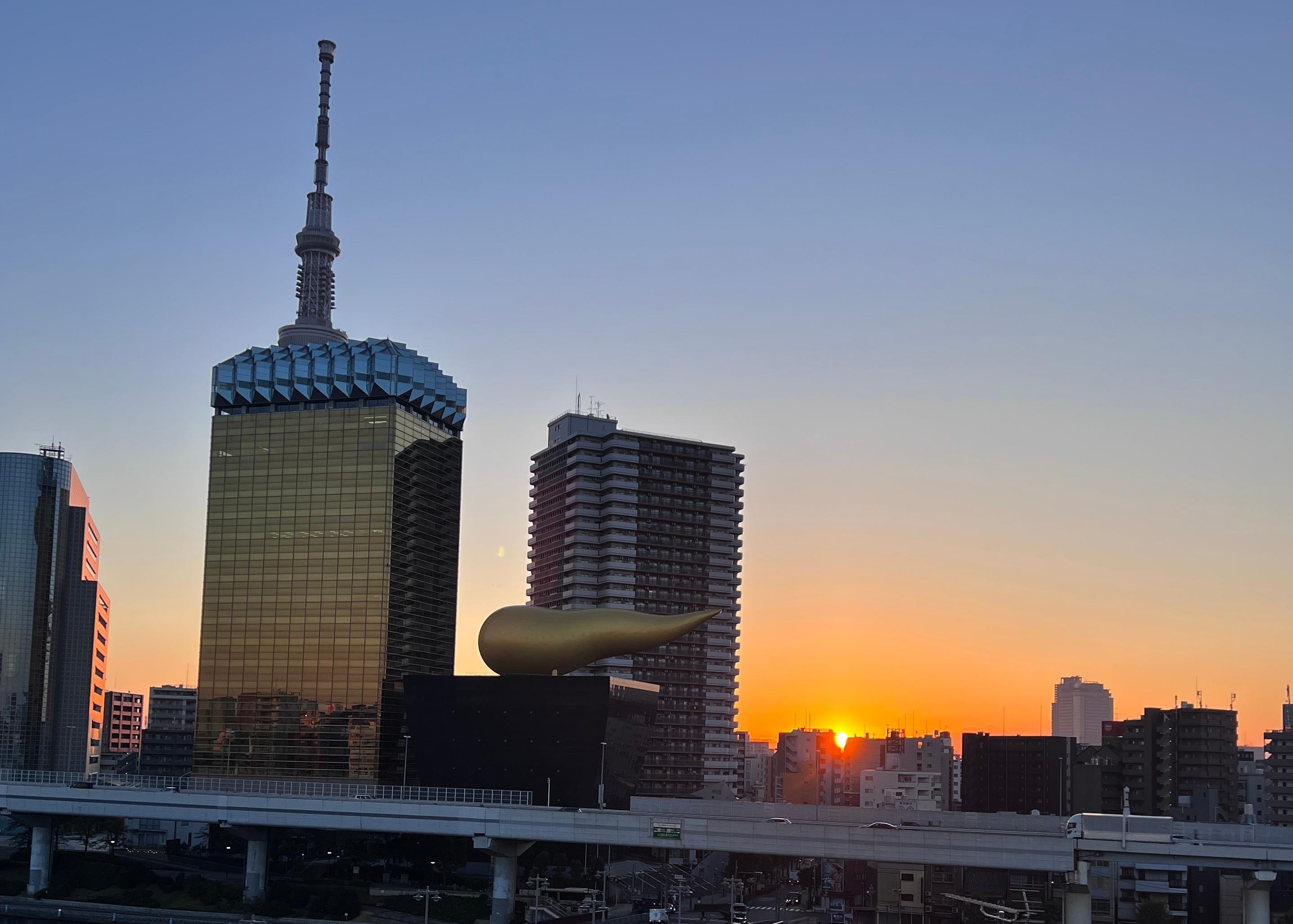 面河房景色，頂樓天台也可以上去看景