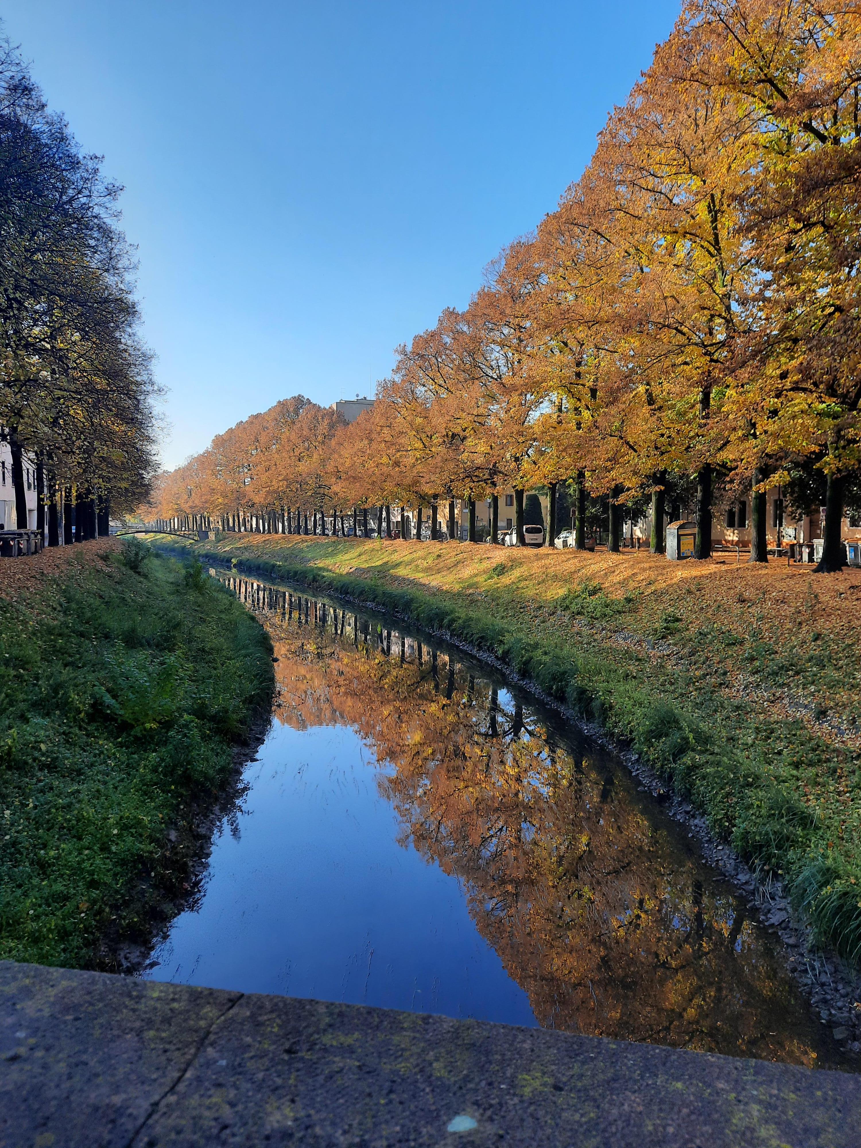 Riviera San Benedetto, Ponte Corso Milano