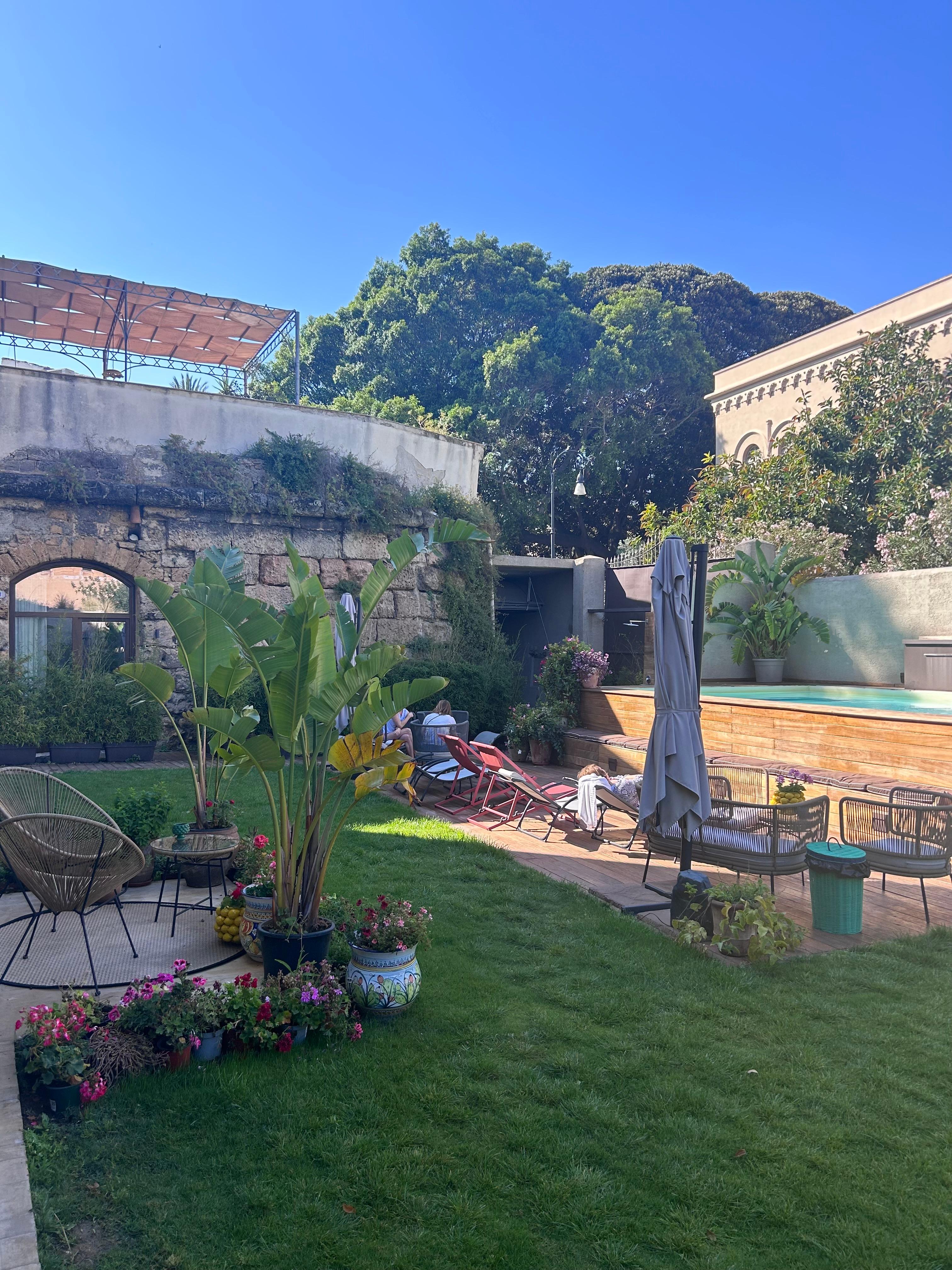 Garden with pool