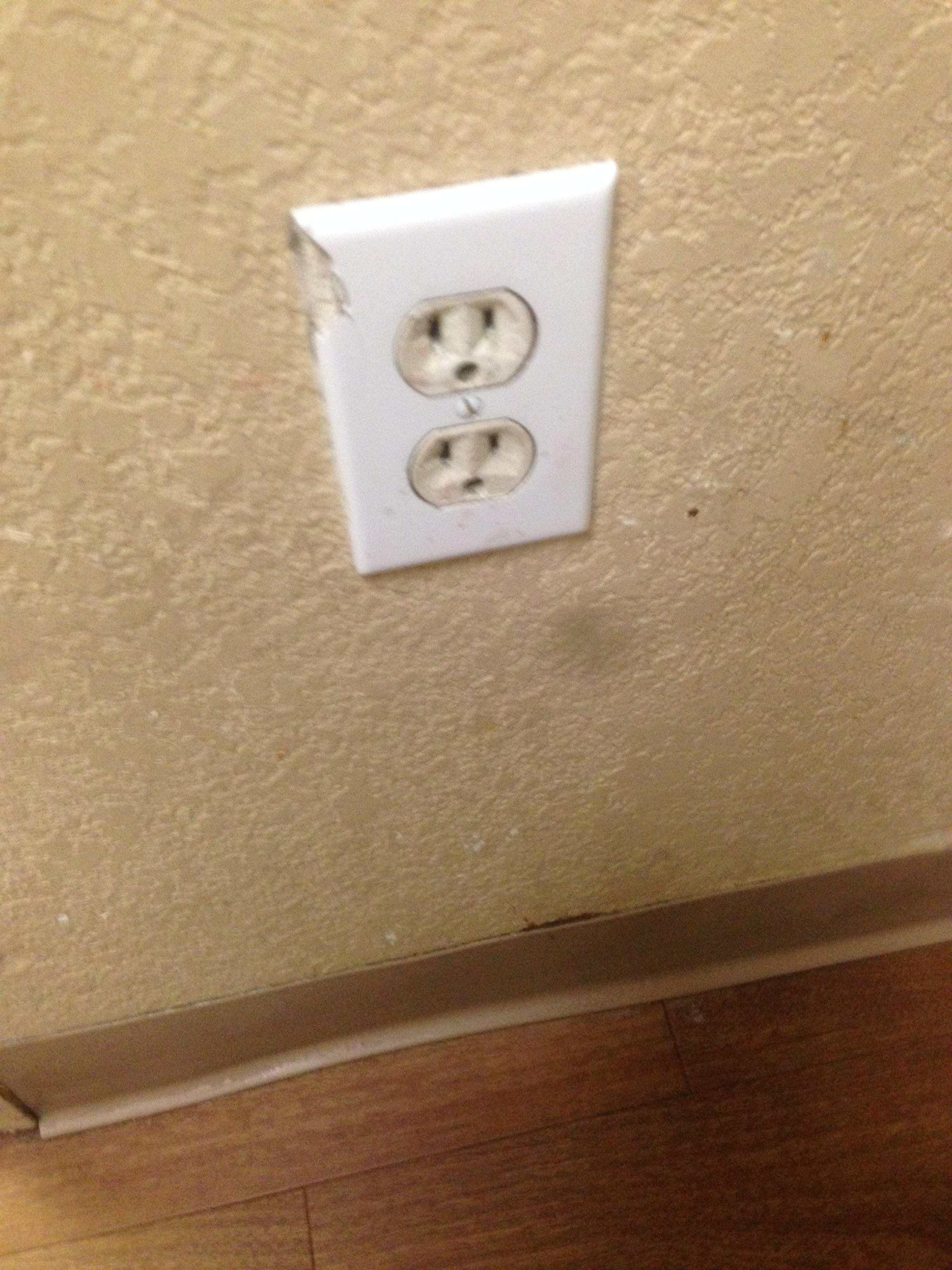 Broken and mis-matched outlet