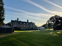 Early morning walk around the grounds, lots of wildlife, saw a fox, squirrels rabbits birds