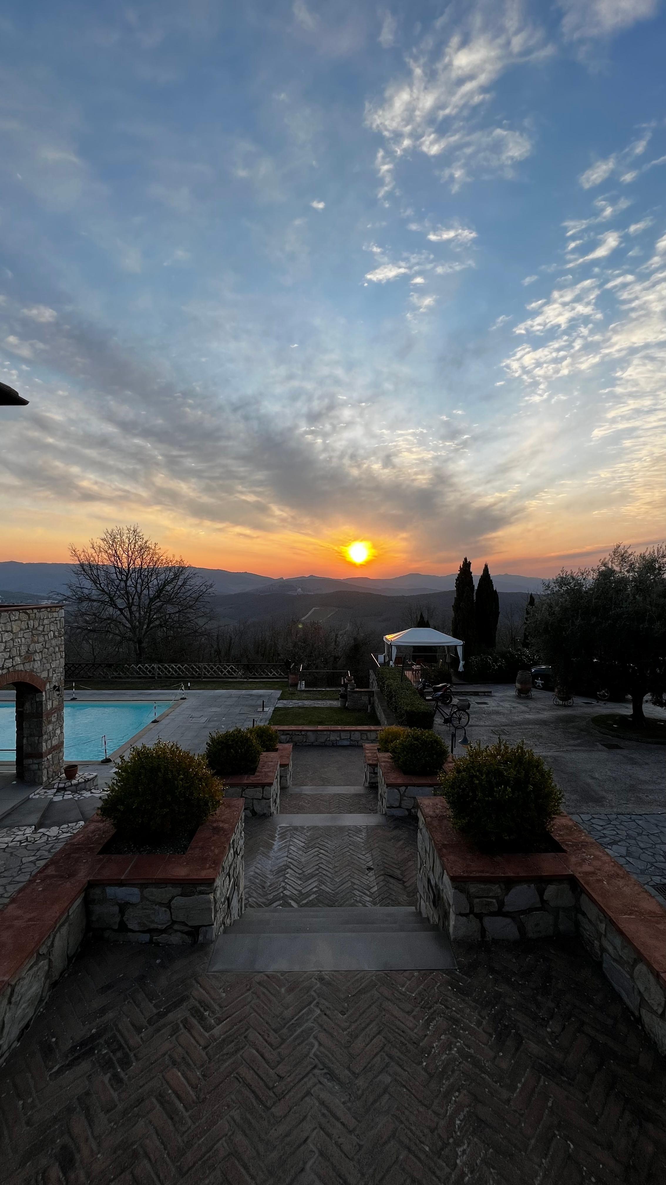 Vista dell’alba dall’albergo