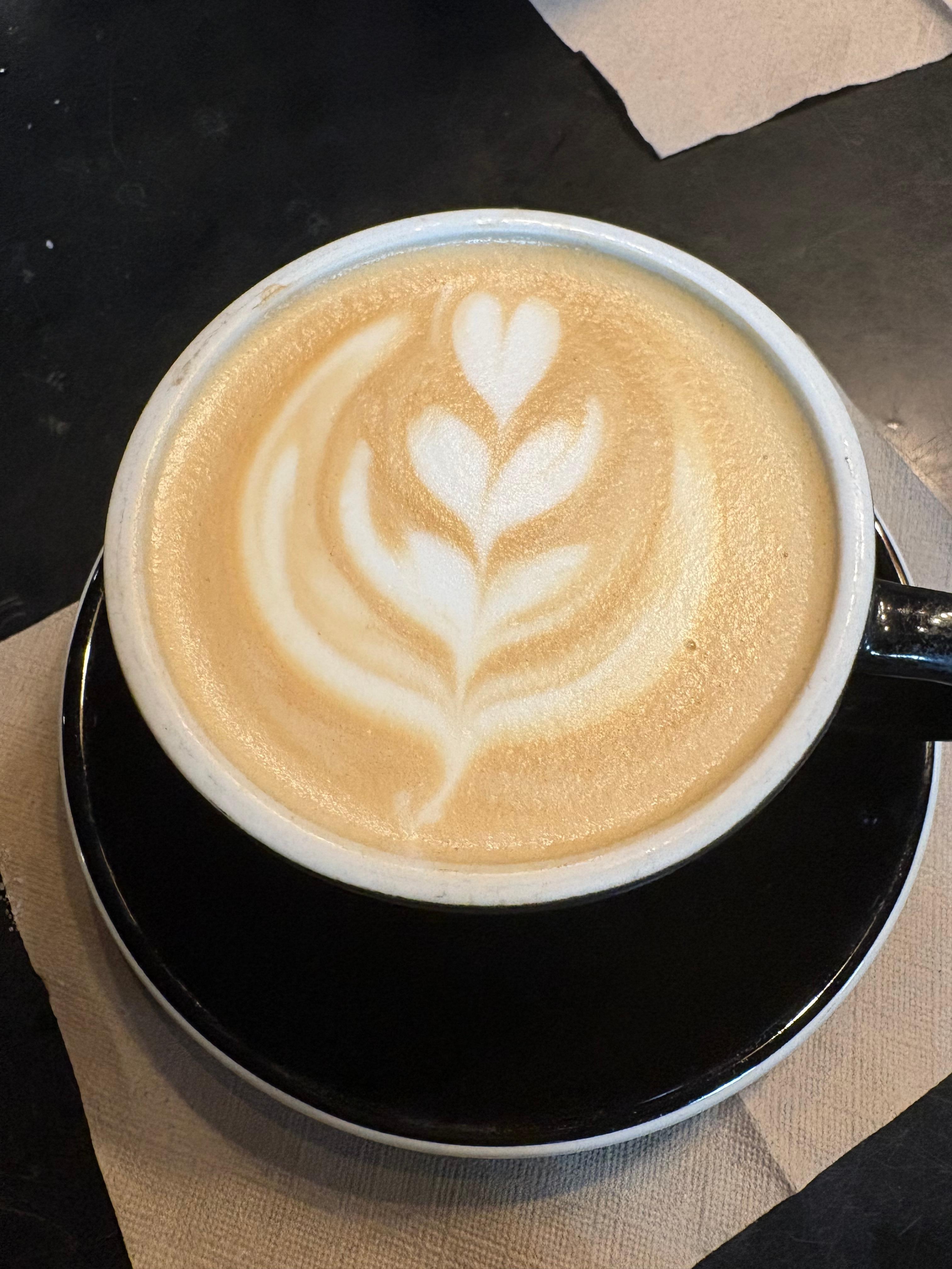 Cuatro Sombras latte—so good!