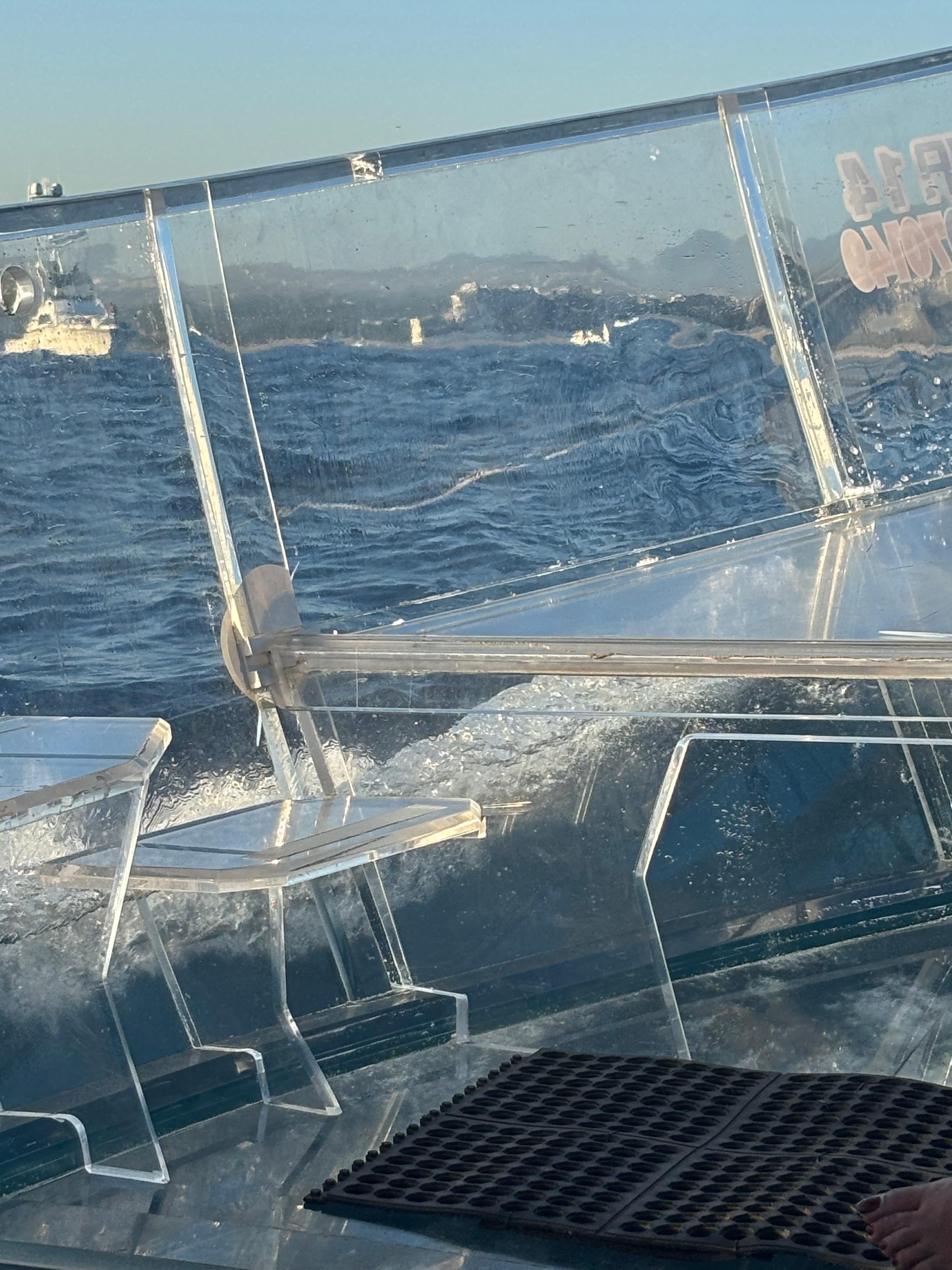 Full glass boat to the Arch