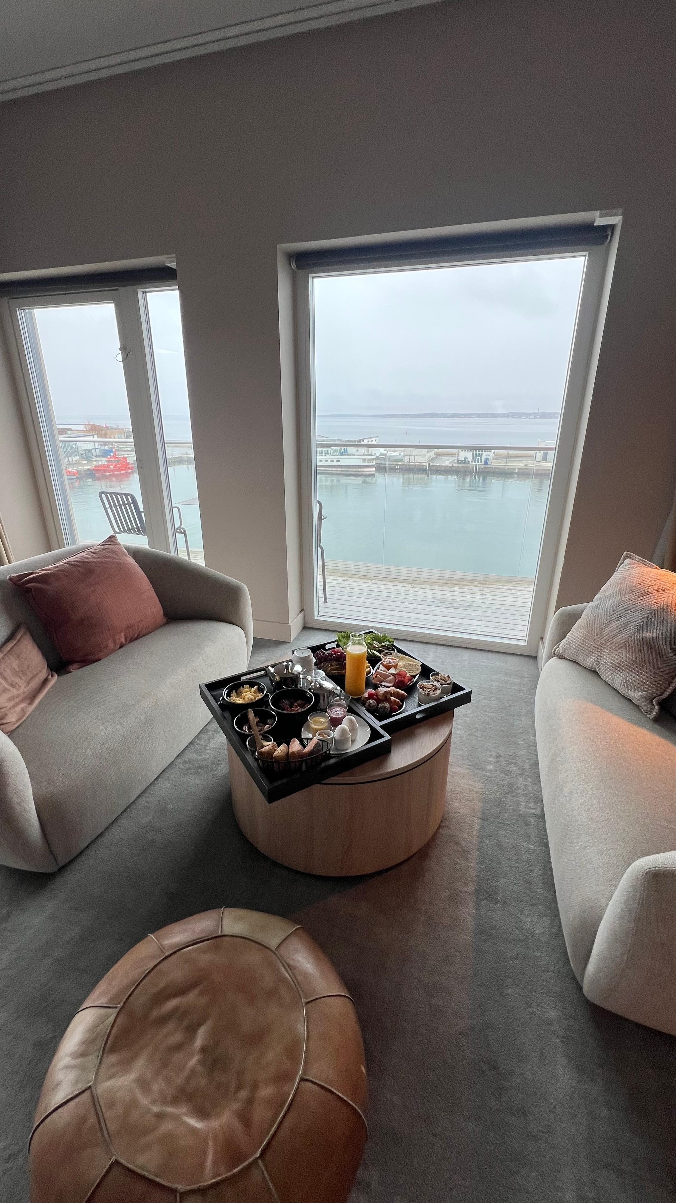 Morgenmad på værelset