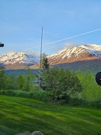 Woke up with a spectacular view of the mountains!