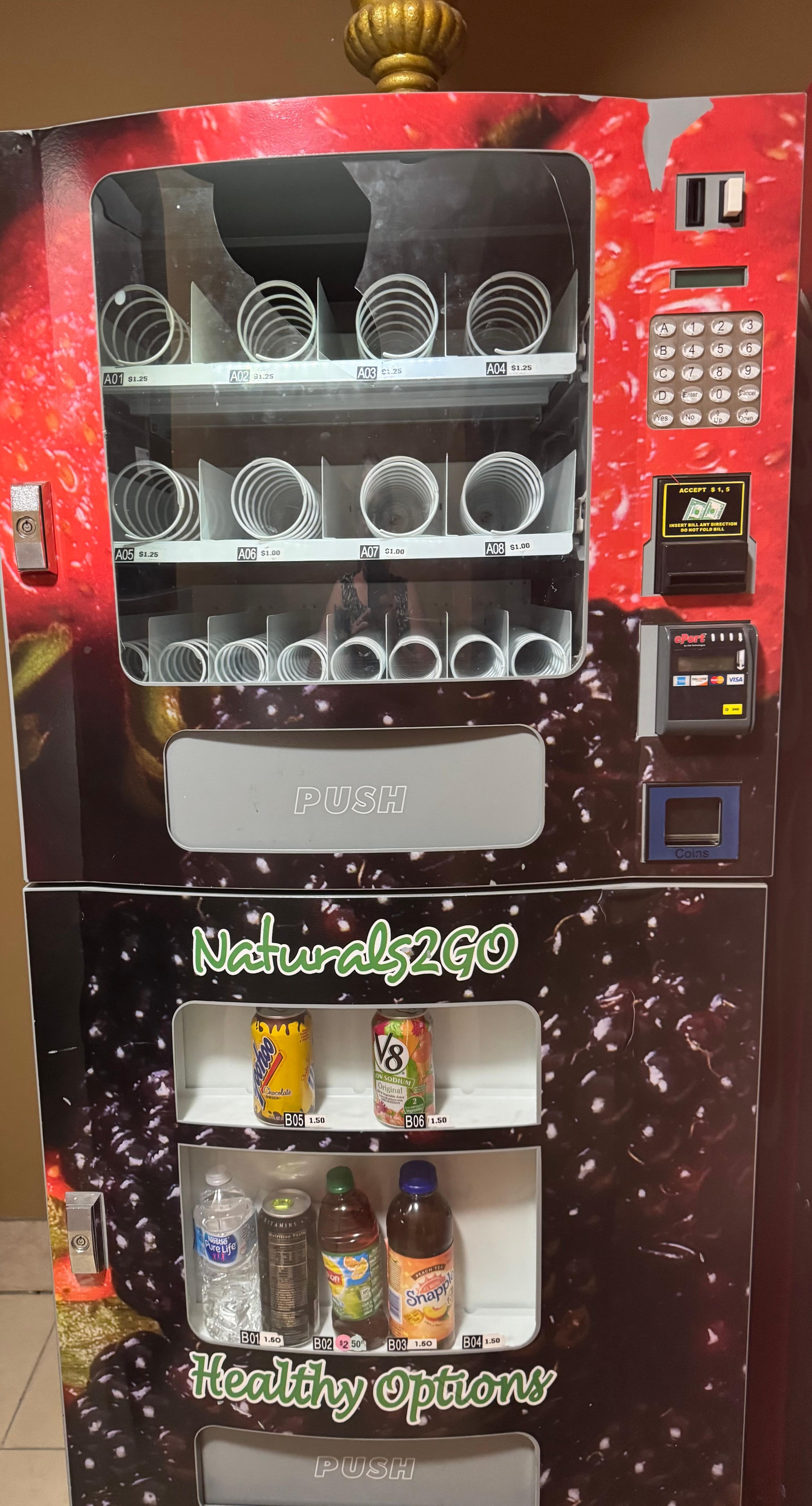 NO SNACKS in advertised vending machine 