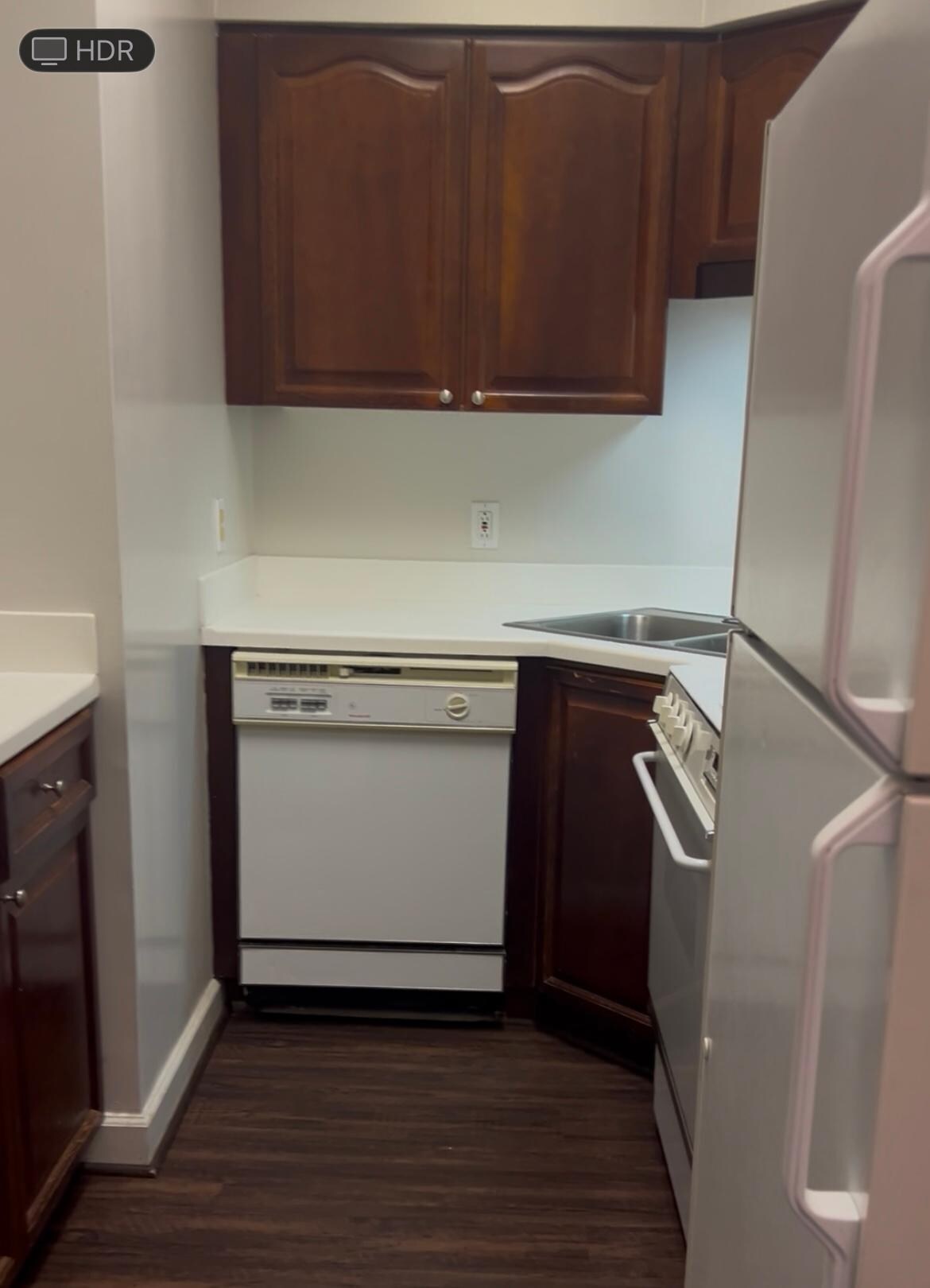 Nice kitchen area. They will bring up plates, utensils to use. 