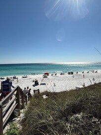 Beach access - blue mountain. Easy 15 minute walk.