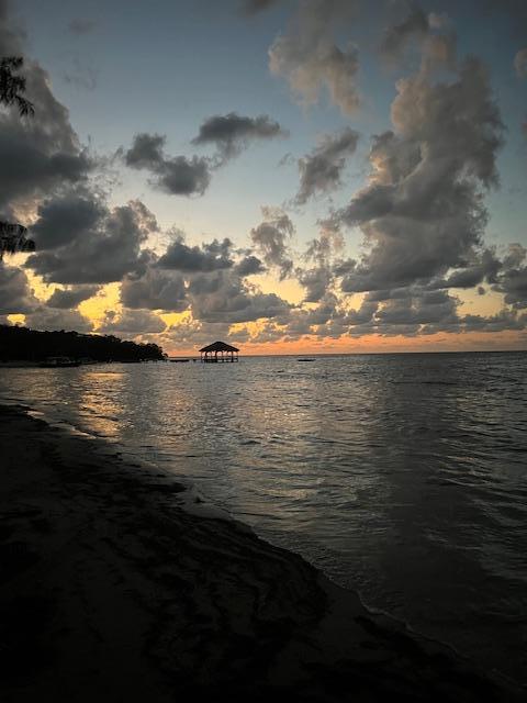 Sunset Roatan
