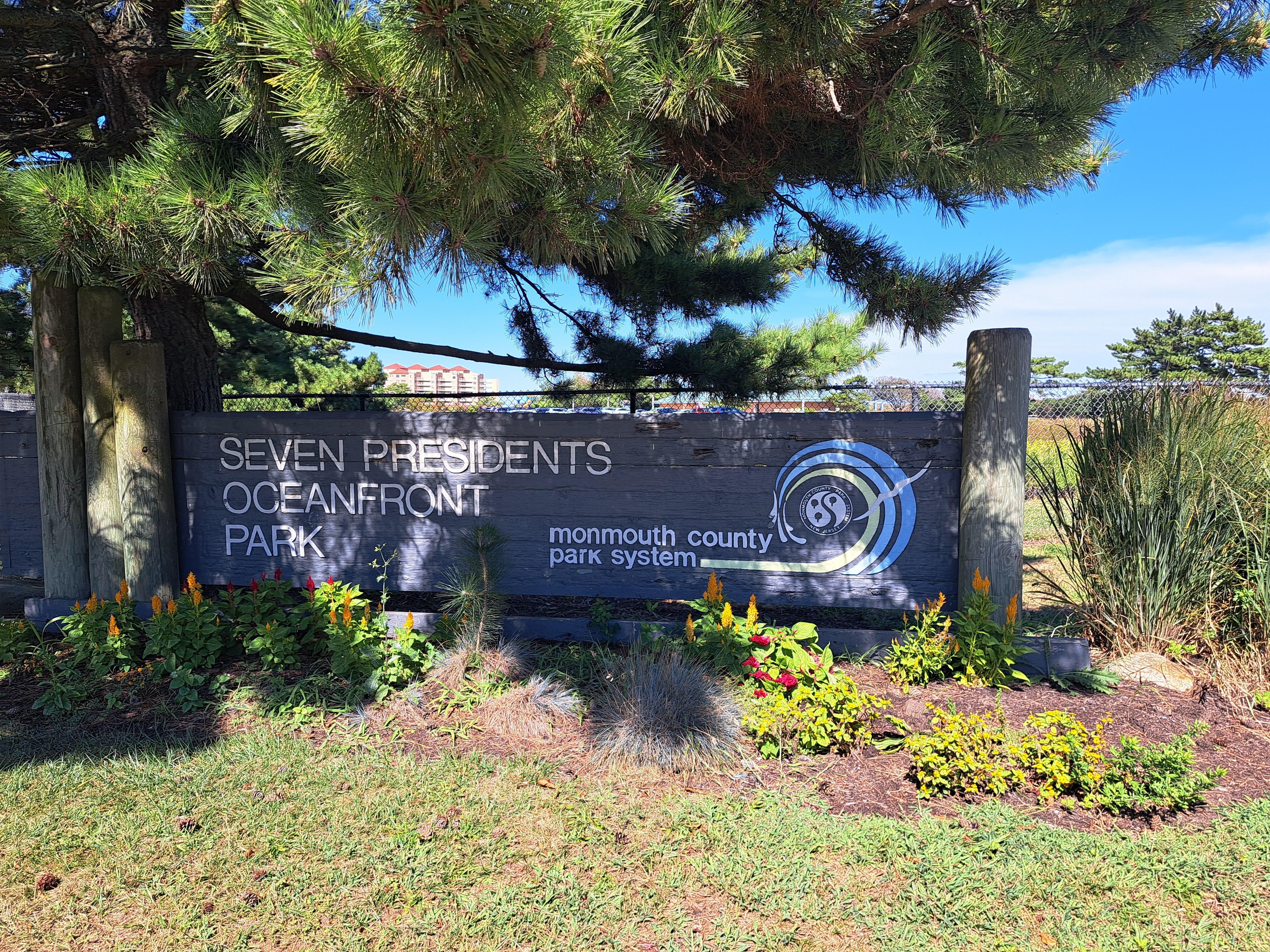 Beach!  So close !  The rental included passes to the beach!