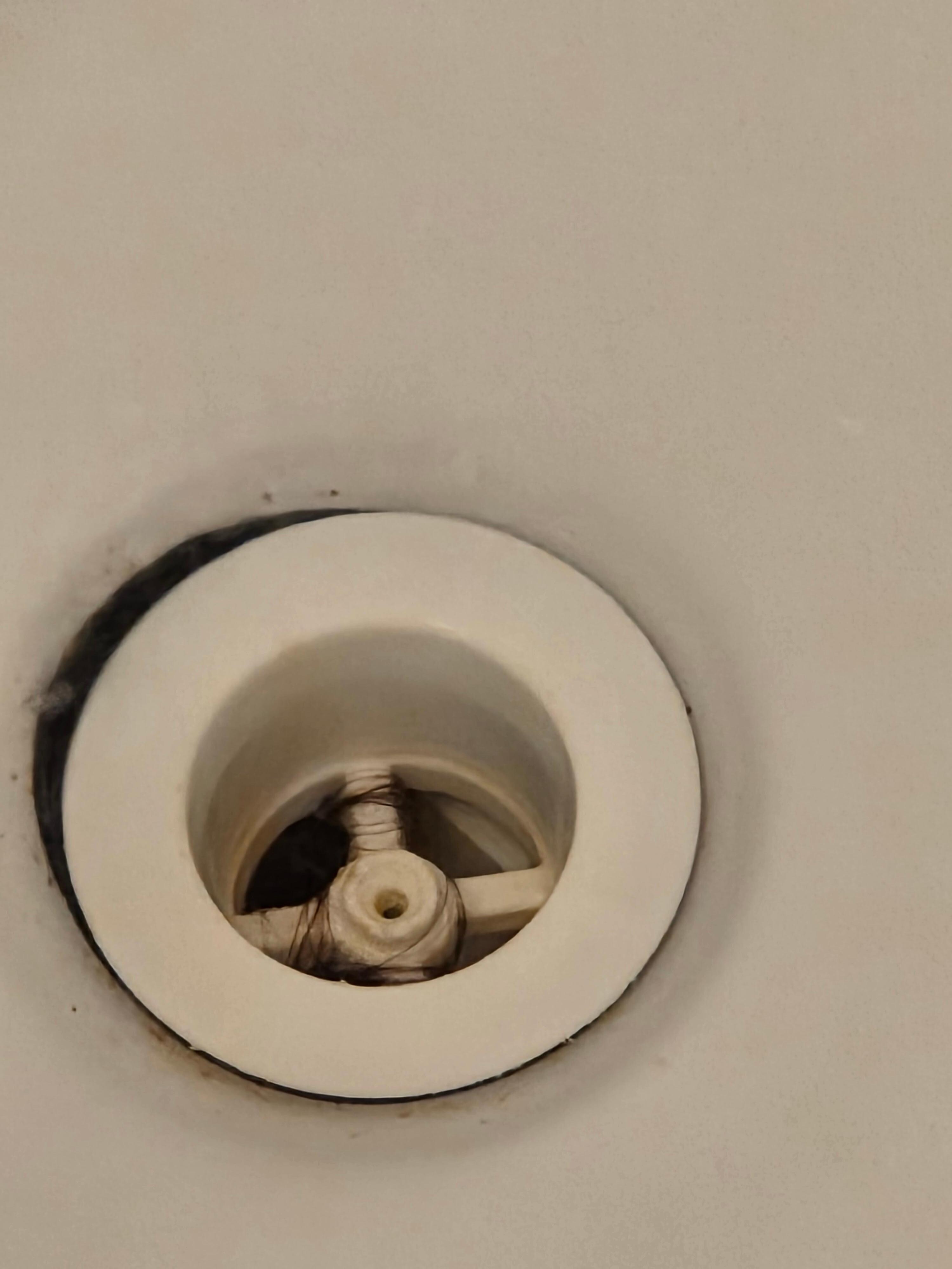 Misaligned drain