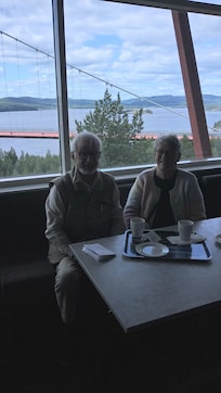 Bron i bakgrunden