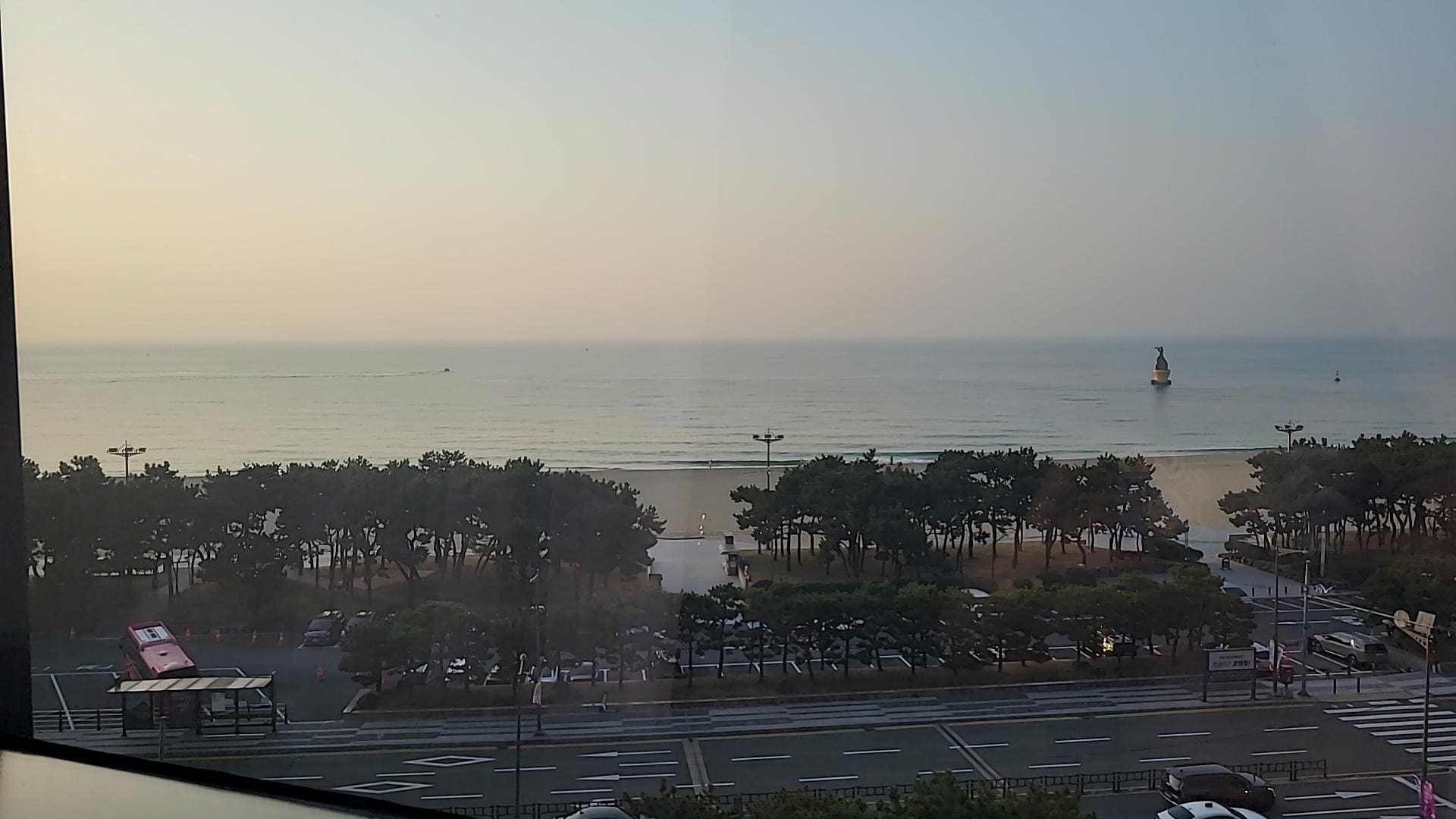 お部屋からの朝方