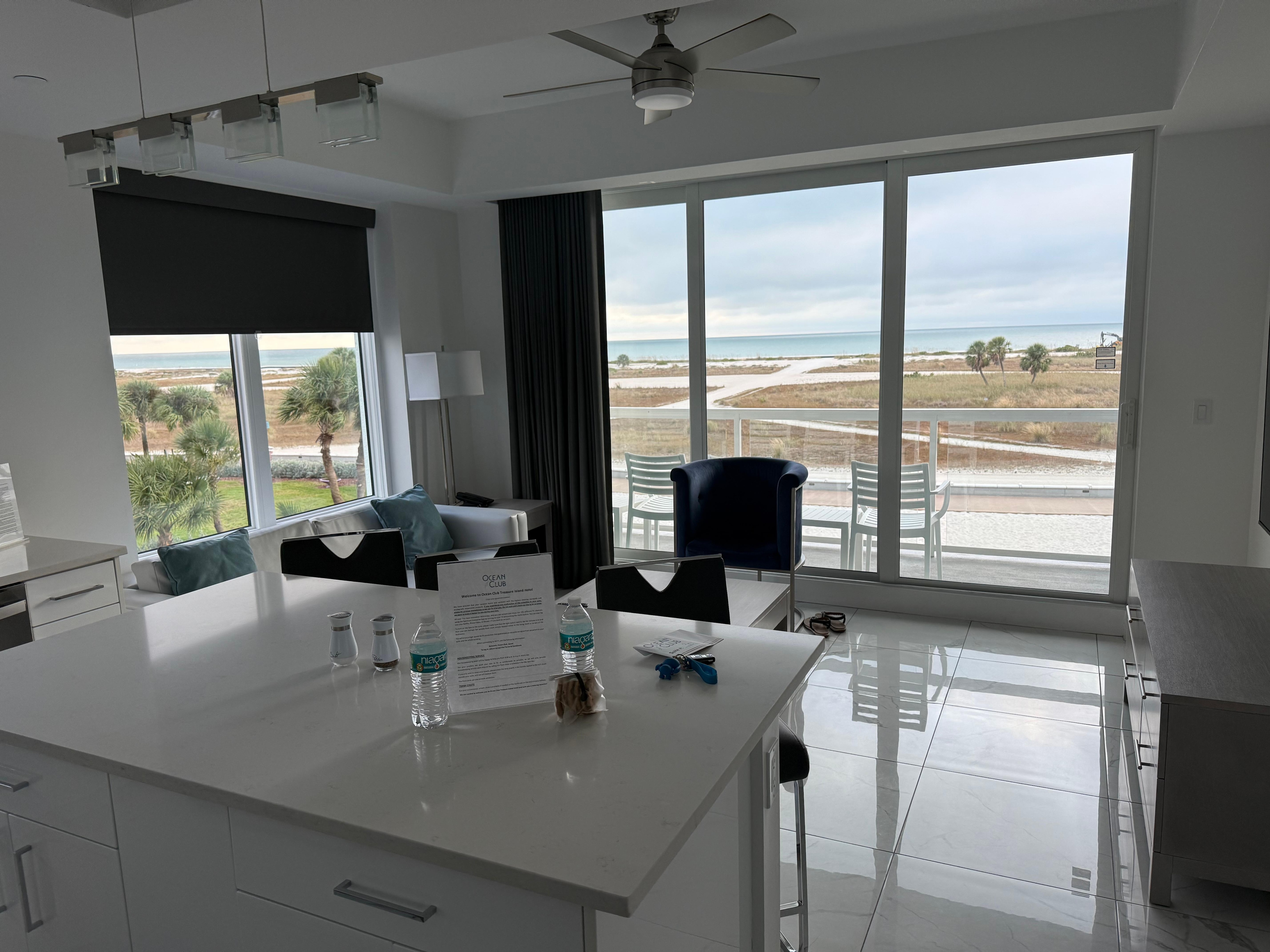 Living Room corner suite with balcony