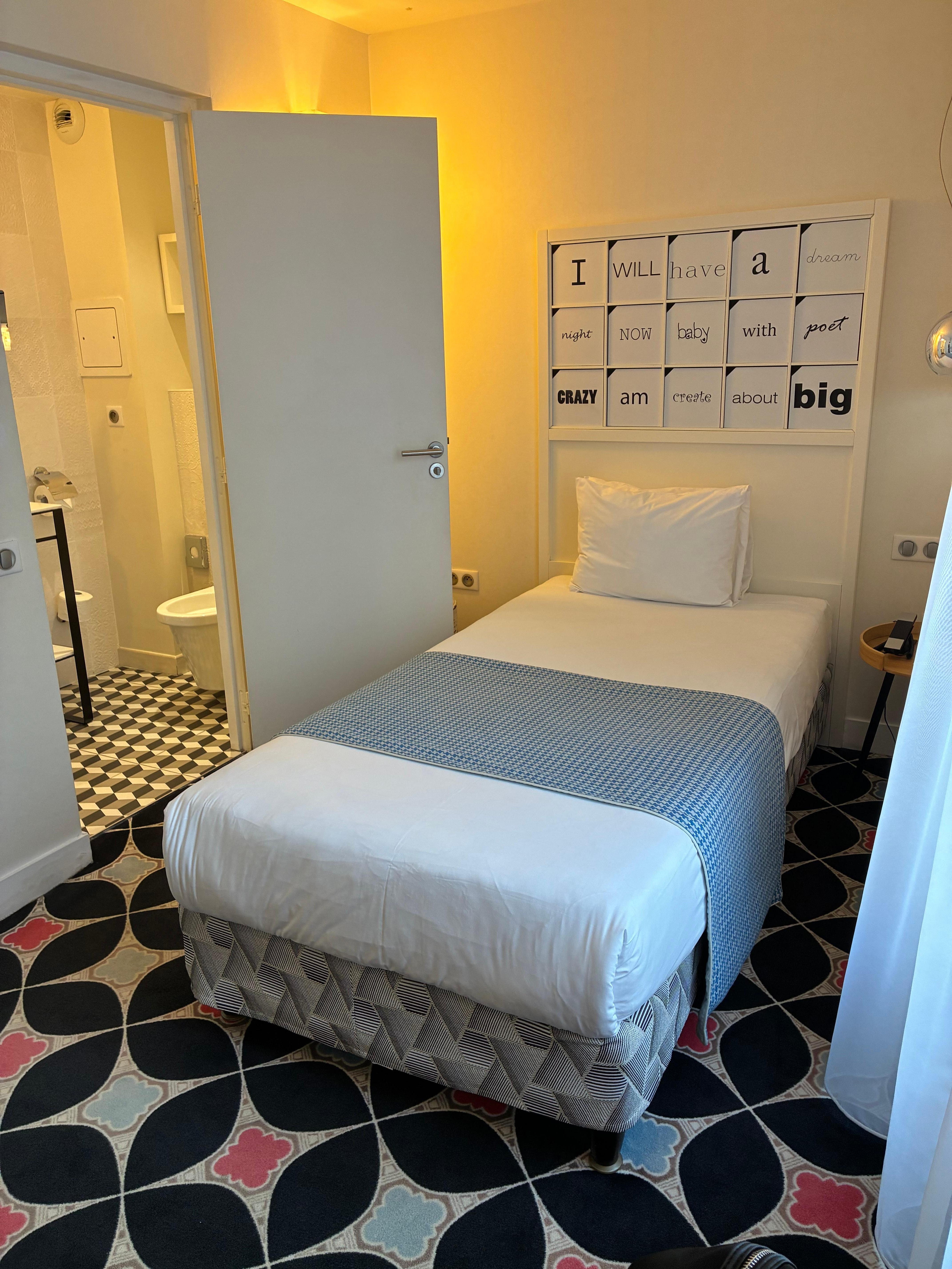 Single room with shower