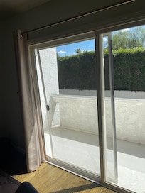 Screen broken so couldn't keep sliding door open to get a cross breeze